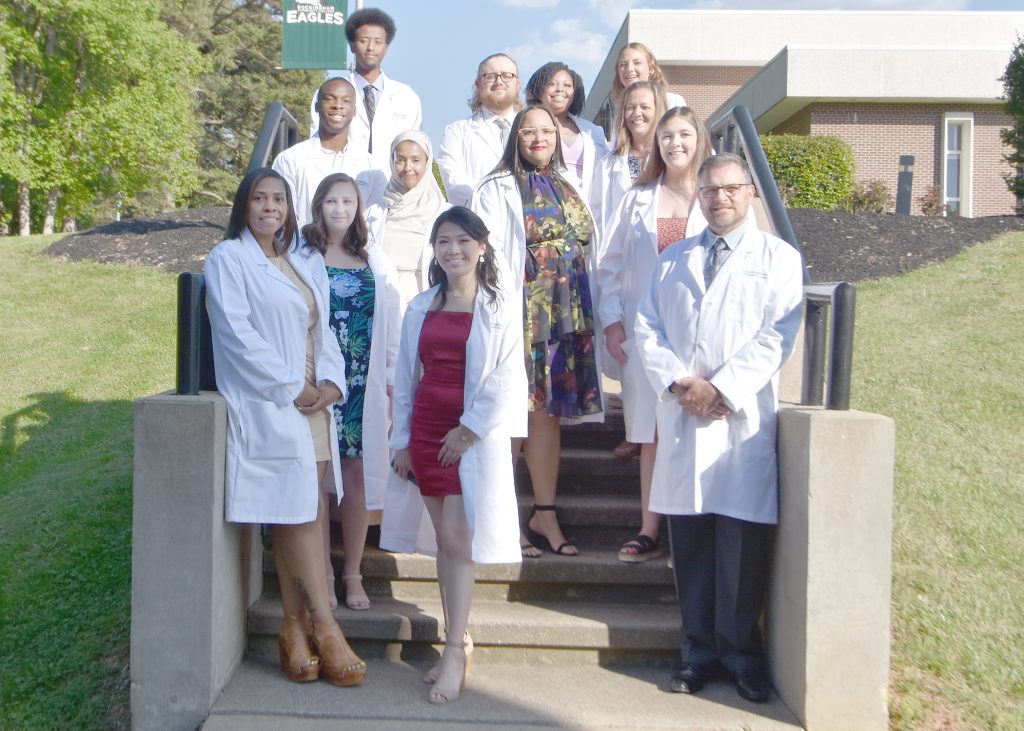 Respiratory Therapy graduates pose