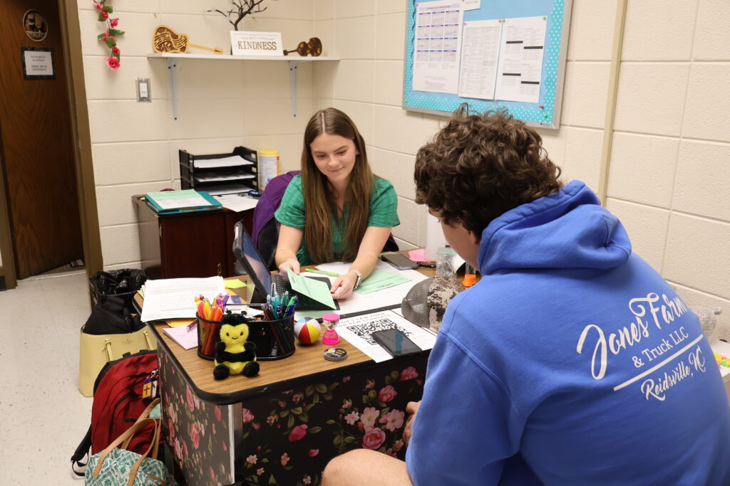 CCP Advisor meeting with a student