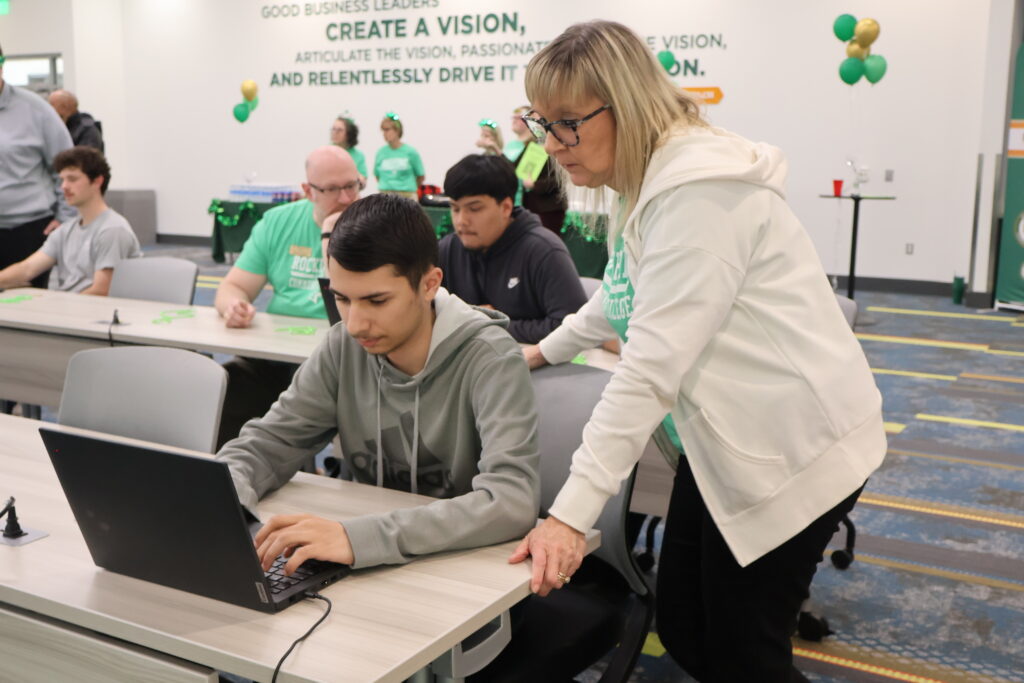 RCC Staff helping students complete the FAFSA